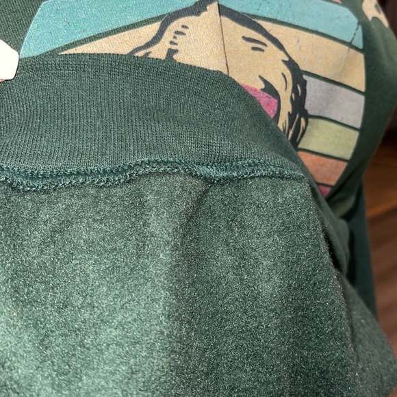 NWOT unisex size medium Gildan “Don’t Stop Retriven’” sweatshirt - Picture 6 of 7